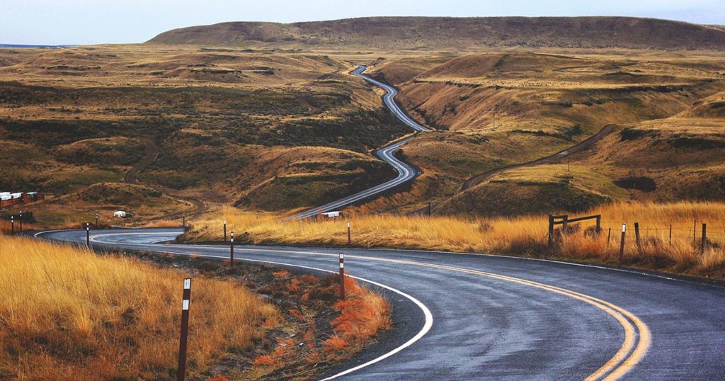 Winding road to show the varying ways to become a translator